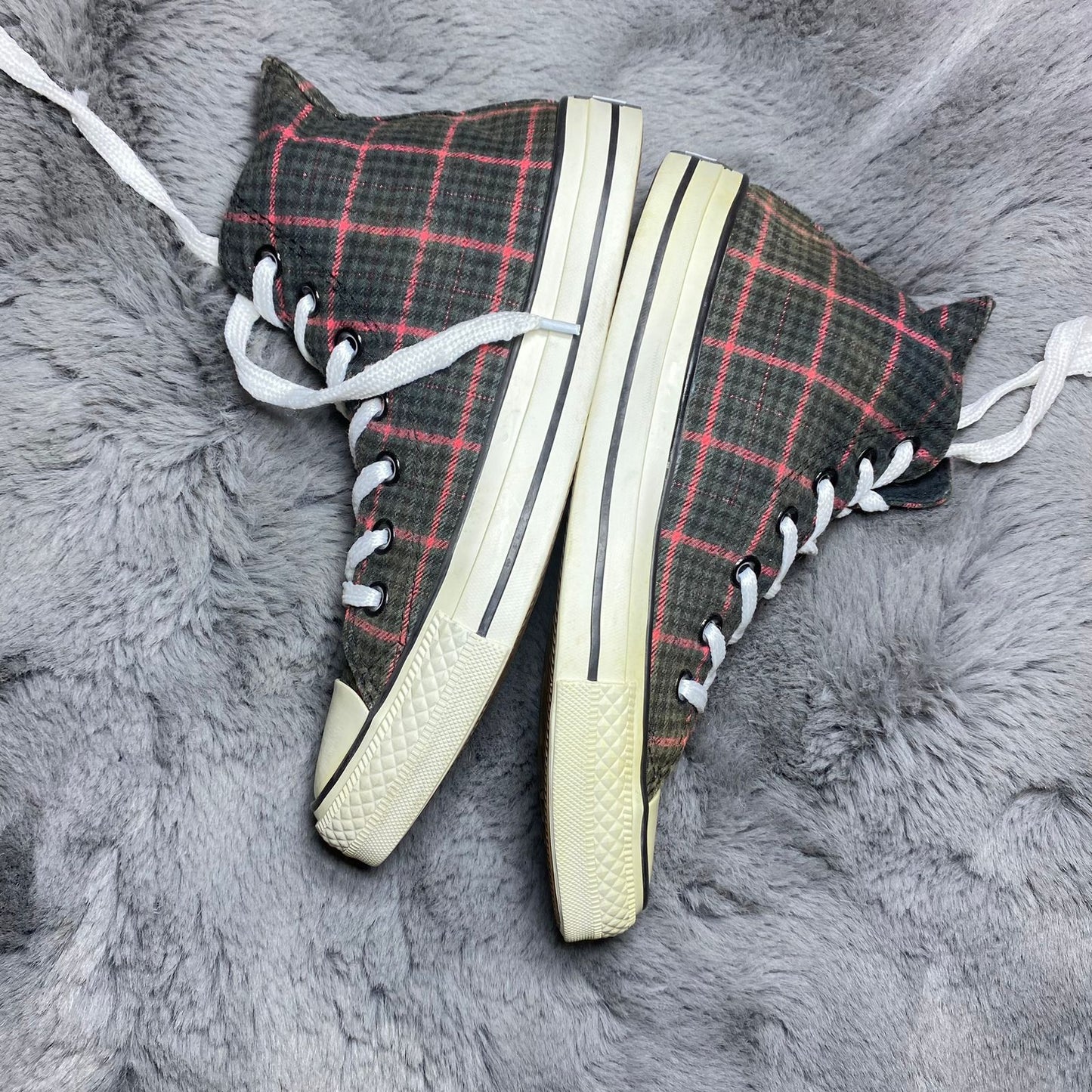 Converse ( Size 38 / 5.5 )