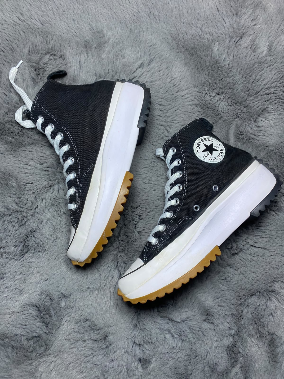 Converse ( Size 39 / 6 )