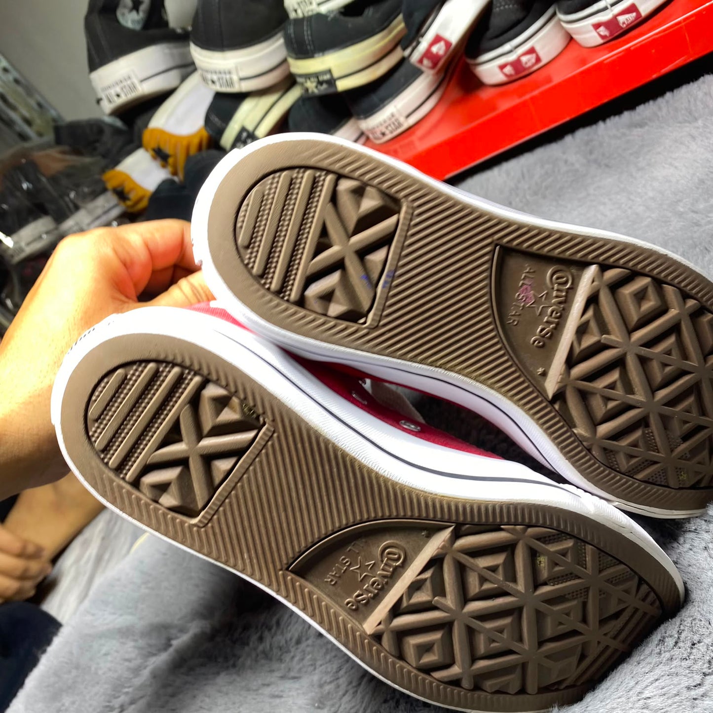 Converse ( Size 38 / 5.5 )