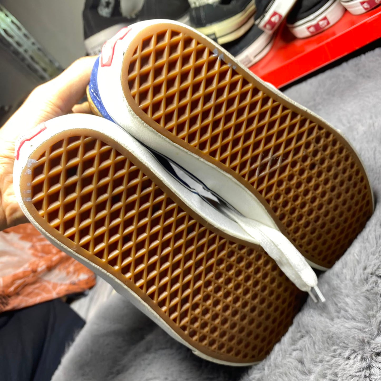 VANS ( Size 45 / 11 )