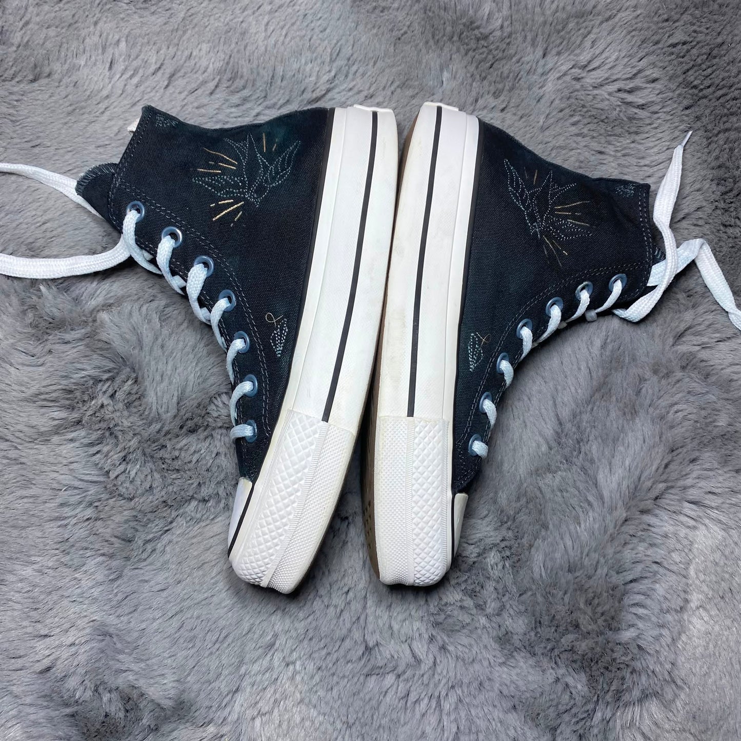 Converse ( Size 37.5 - 38 / 5 )
