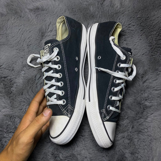 Converse ( Size 44 / 10 )