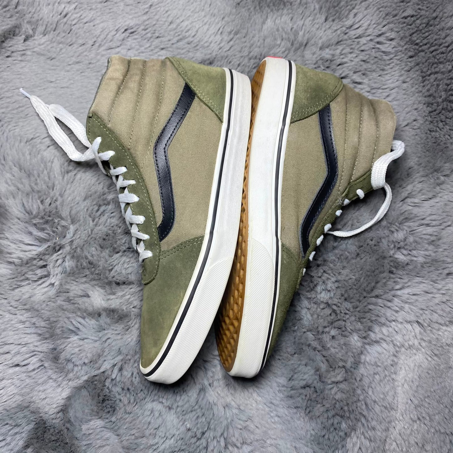 VANS ( Size 42 / 8 )