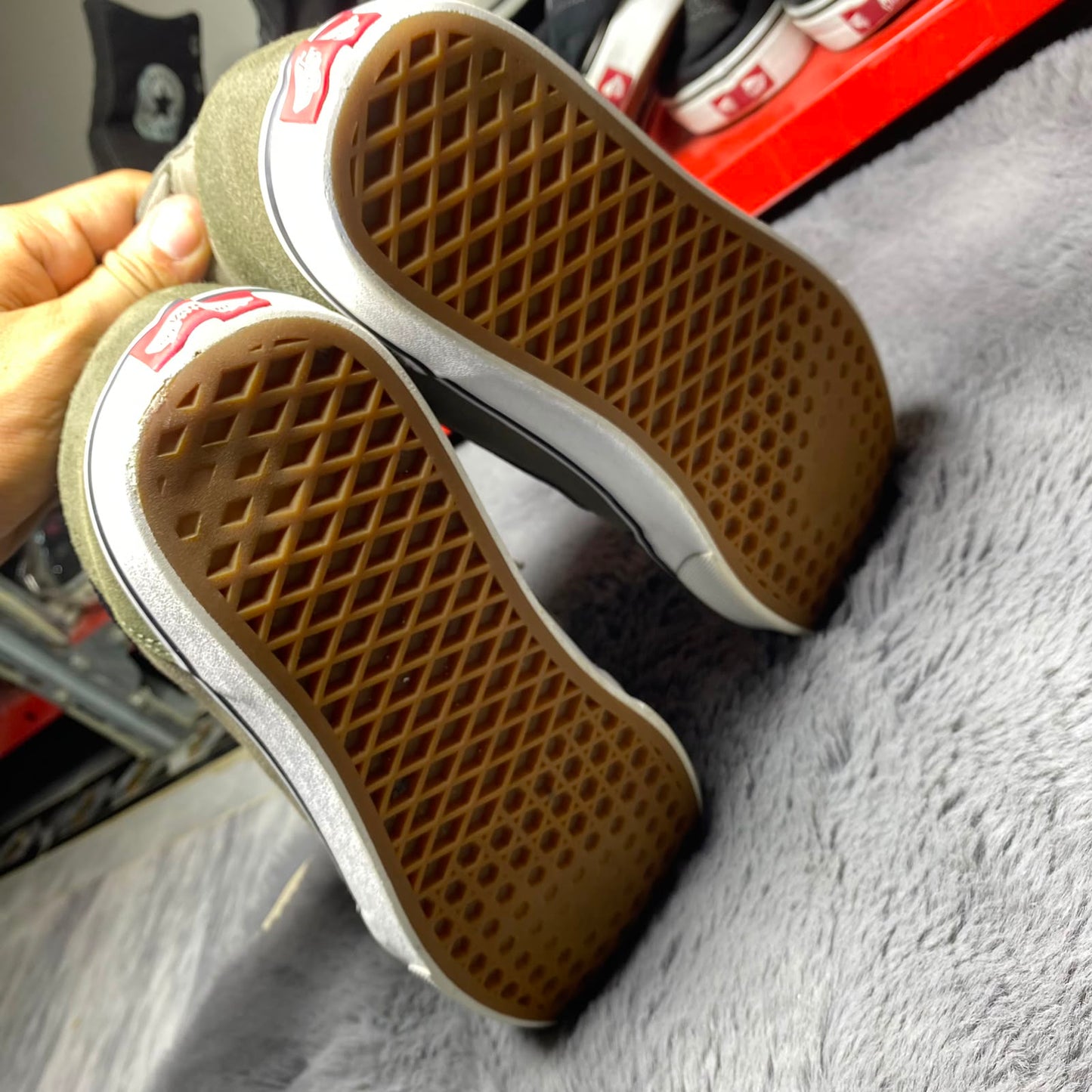 VANS ( Size 42 / 8 )