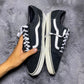 VANS ( Size 48 / 14 )