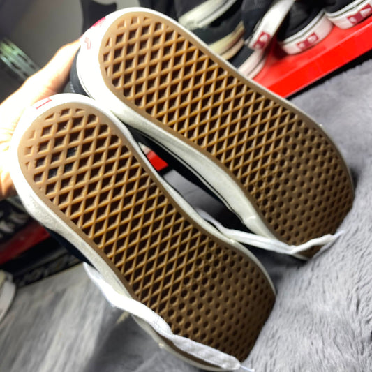 VANS ( Size 48 / 14 )