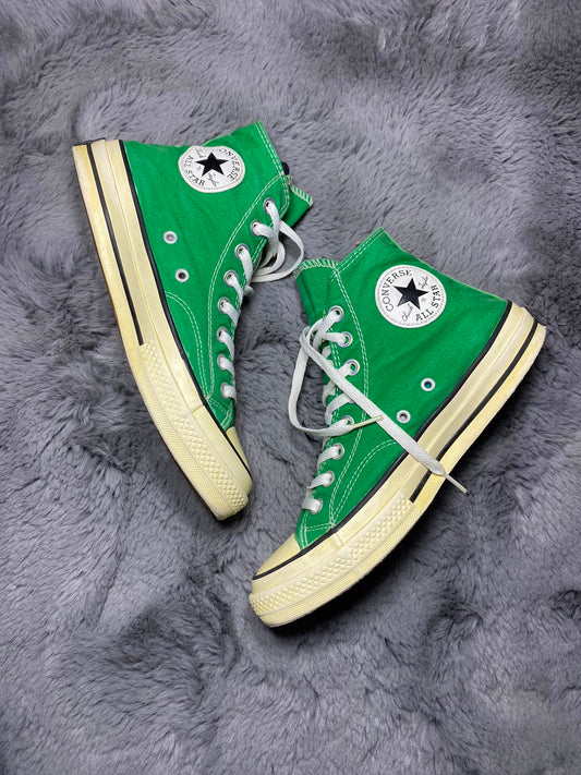 Converse ( Size 41 / 7.5 )