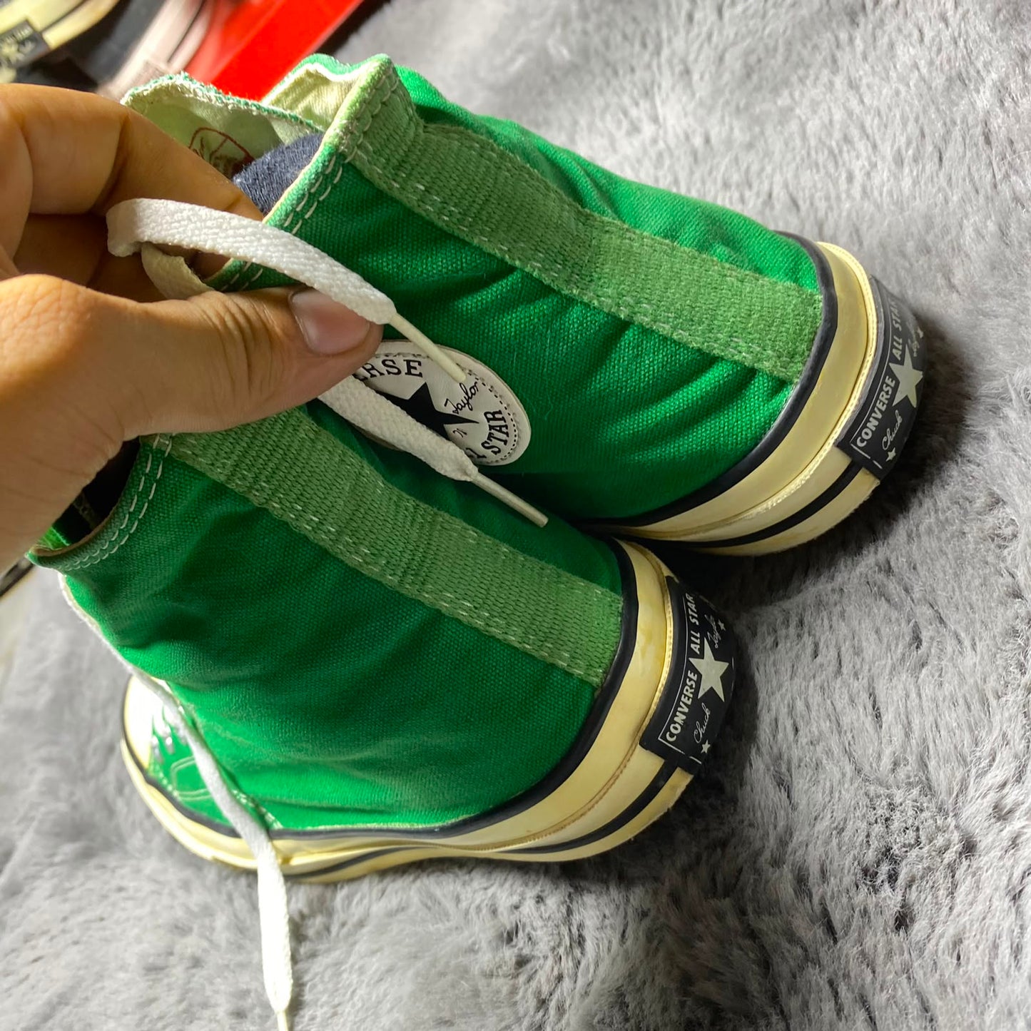 Converse ( Size 41 / 7.5 )