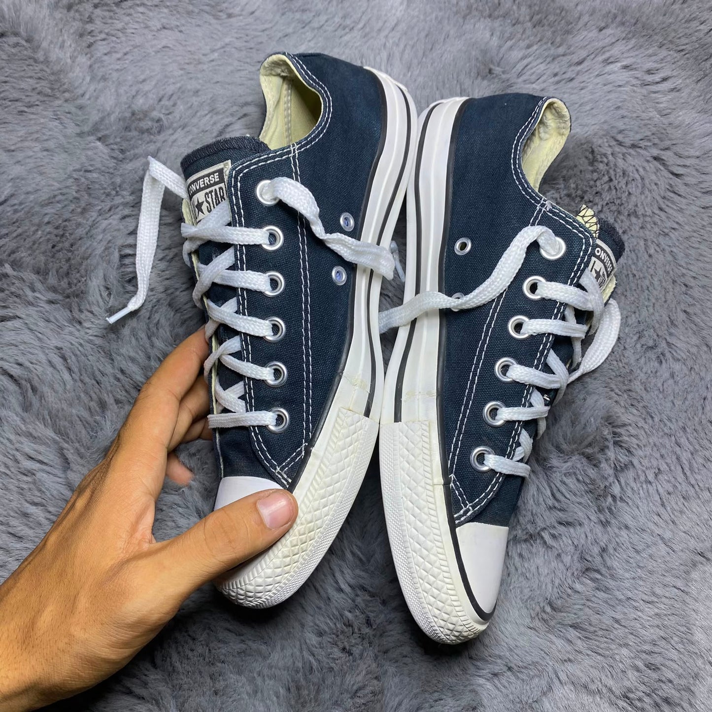 Converse ( Size 39.5 - 40 / 6.5 )