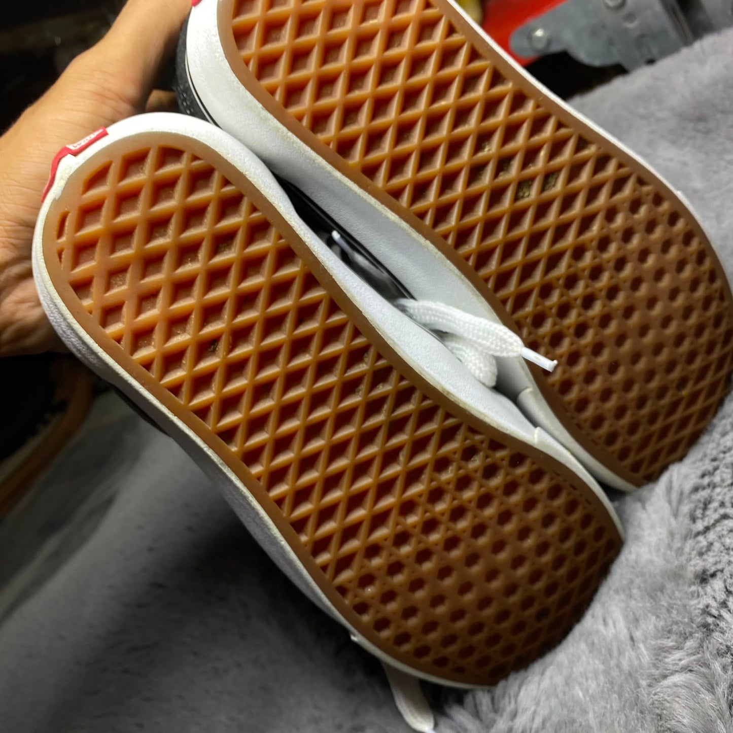 VANS ( Size 41 / 7.5 )