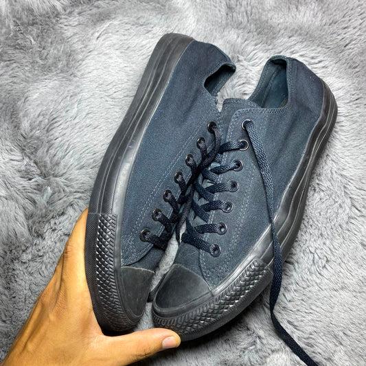 CONVERSE ( Size 46.5-47 / 11.5 )