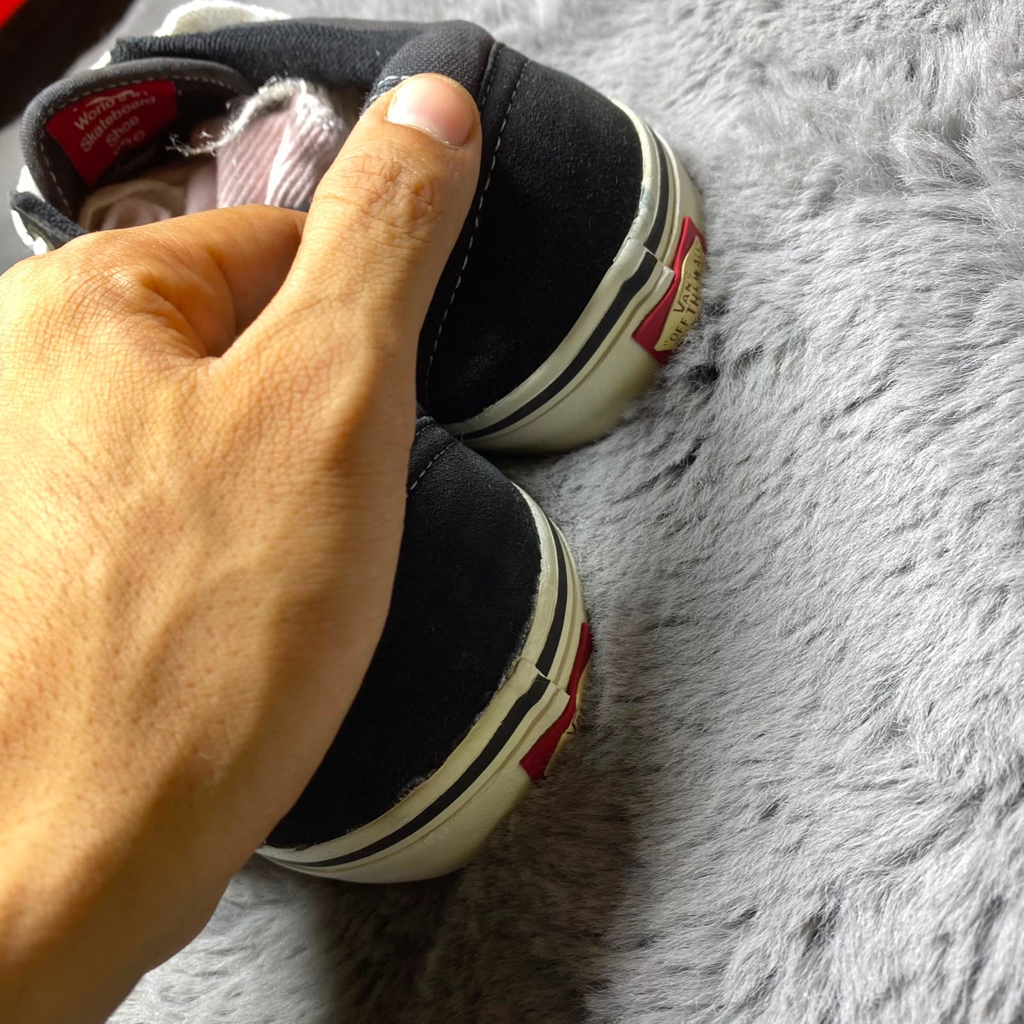 VANS ( Size 44.5-45 / 10.5-11 )
