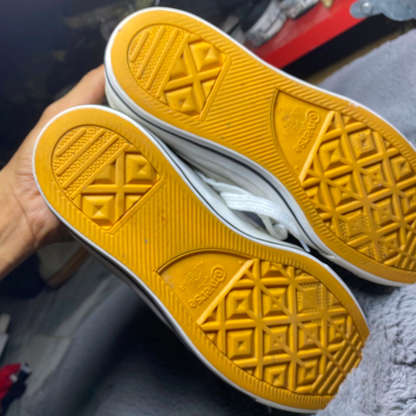 Converse ( Size 44 / 10 )