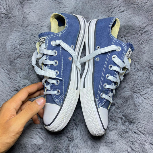 Converse ( Size 39 / 6 )