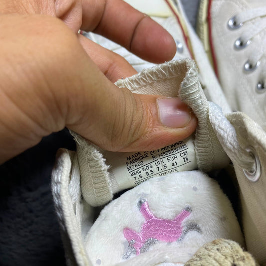 Converse ( Size 41 / 7.5 )