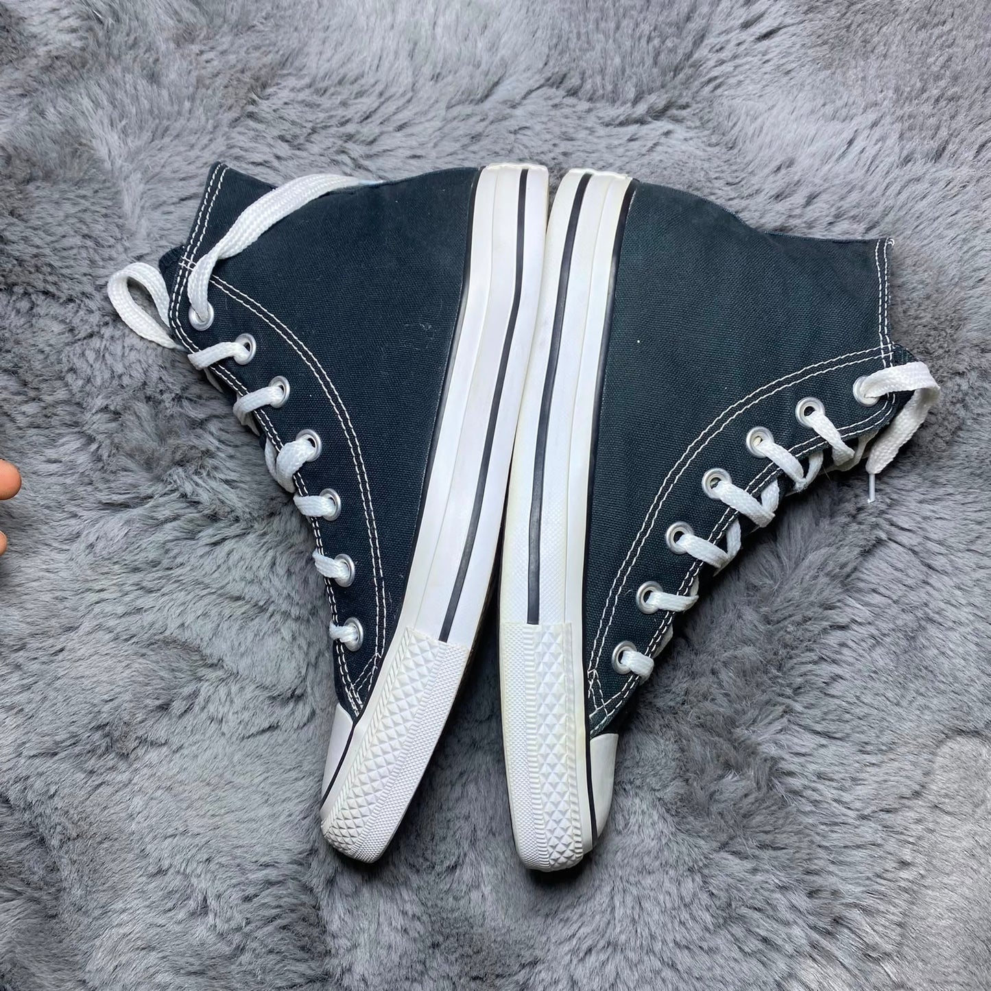 Converse ( Size 38 / 5.5 )
