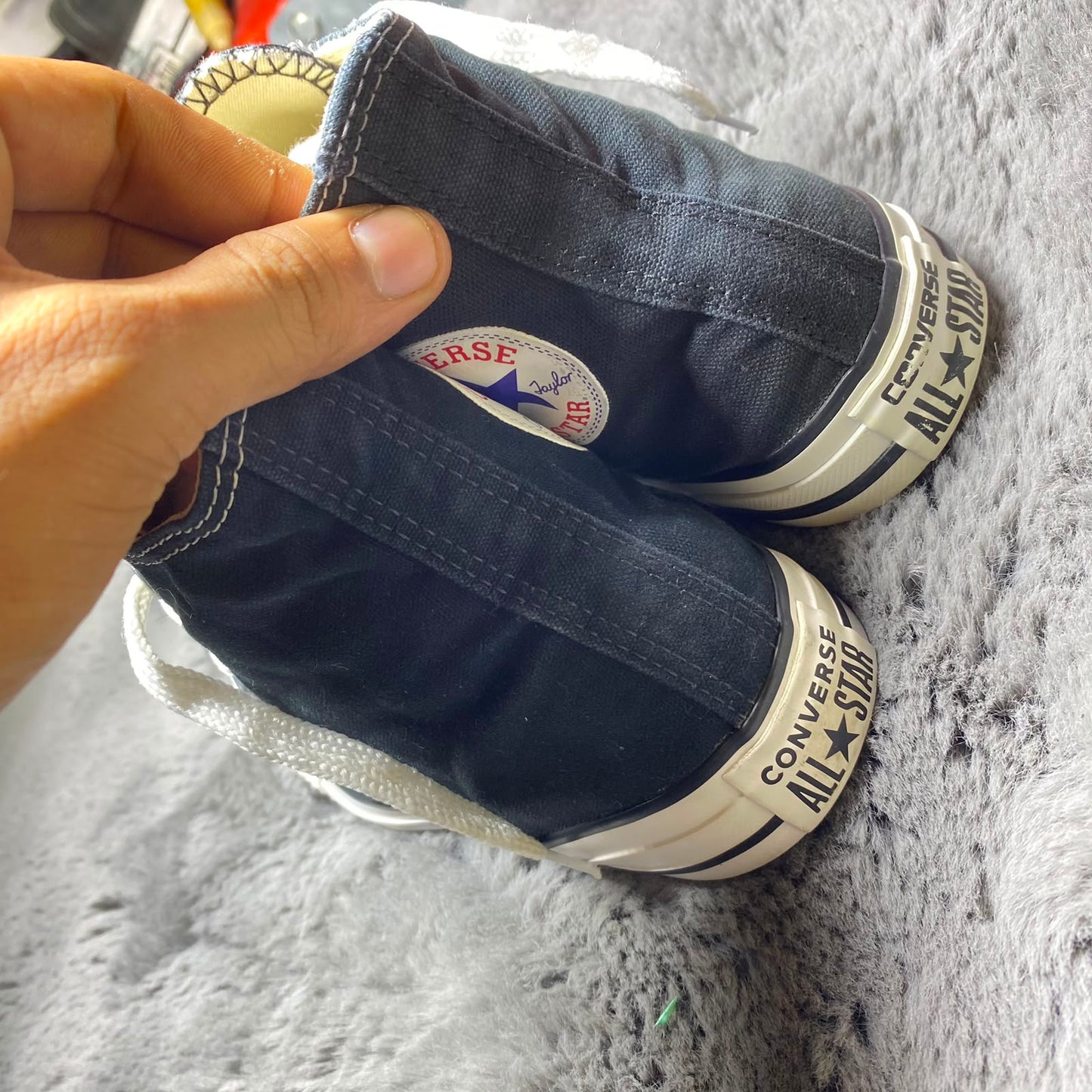 Converse ( Size 38 / 5.5 )