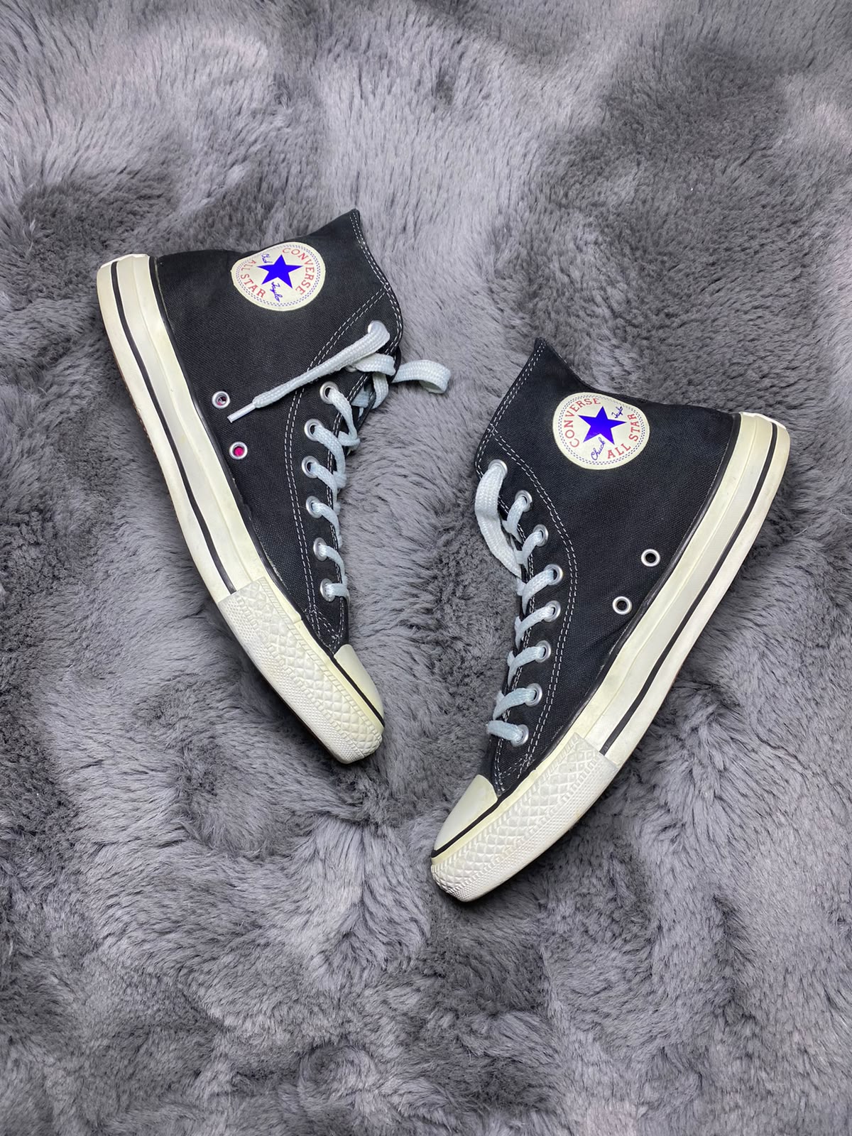 Converse ( Size 41.5 - 42 / 7.5 - 8 )