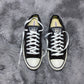 Converse ( Size 42 / 8.5 )