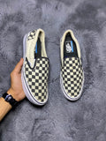 VANS ( Size 43 /  8.5-9 )