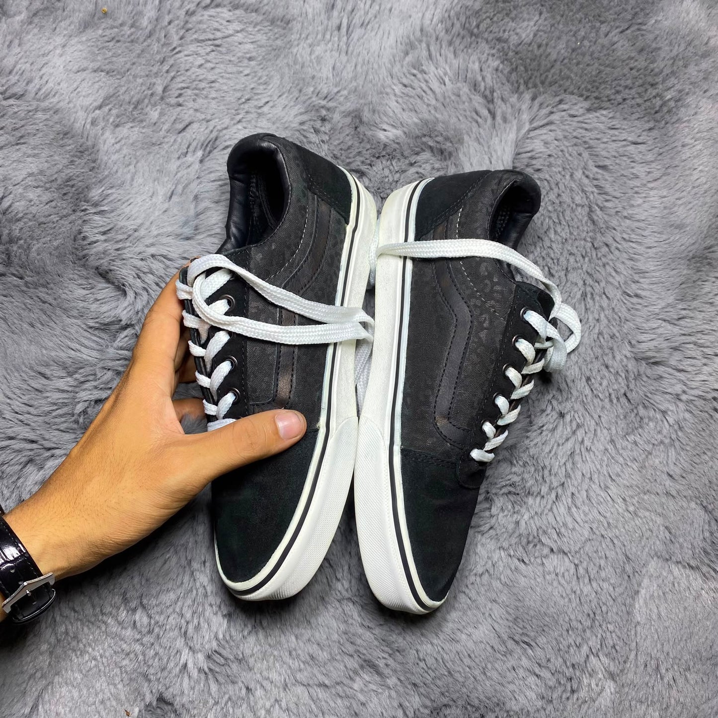 VANS ( Size 38.5 - 39 /  5.5 )