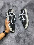 VANS ( Size 42 / 8 )