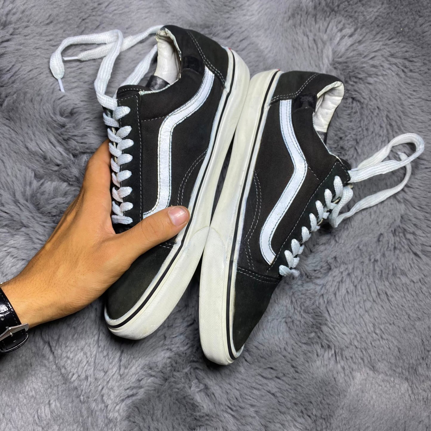 VANS ( Size 42 / 8 )