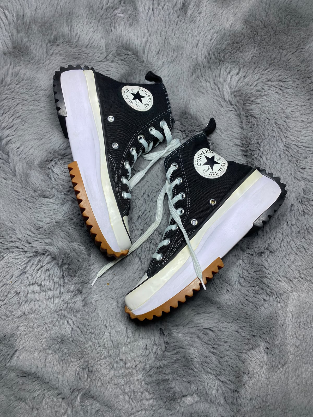 Converse ( Size 38 / 5.5 )