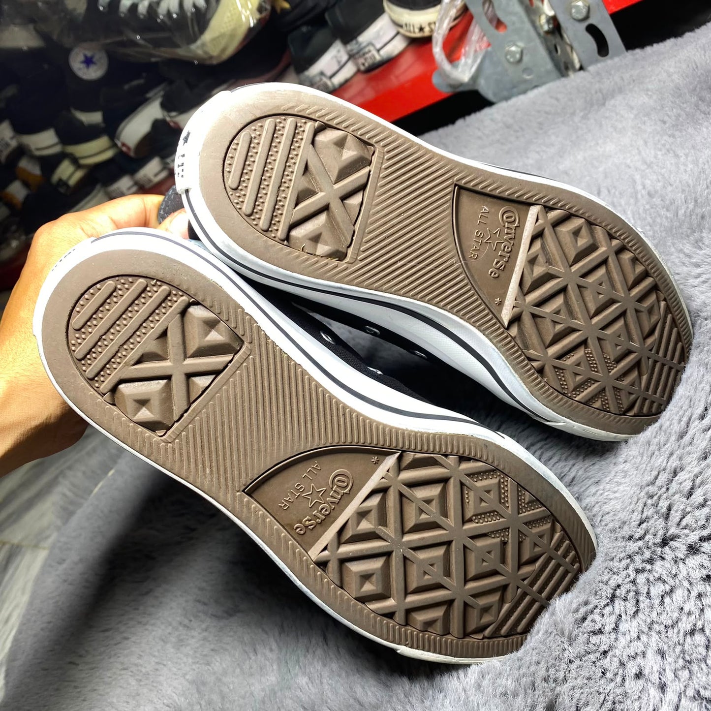 Converse ( Size 40 / 7 )
