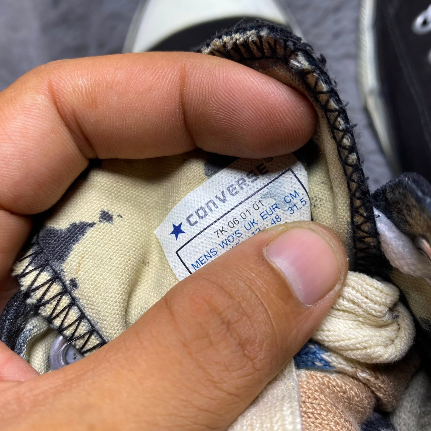 CONVERSE ( Size 48 / 14 )