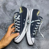 Converse ( Size 41 / 7.5 )
