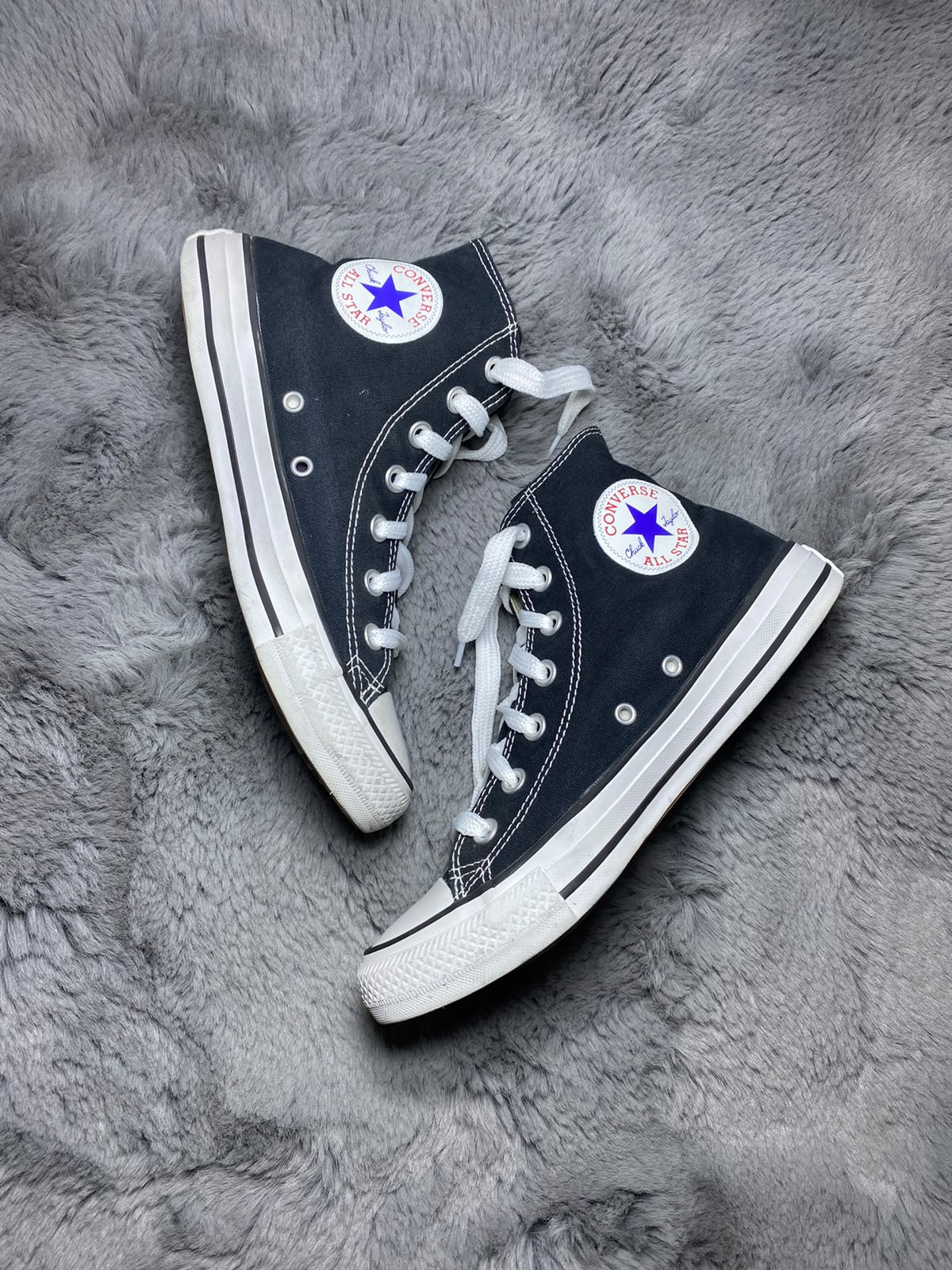 Converse ( Size 39 / 6 )