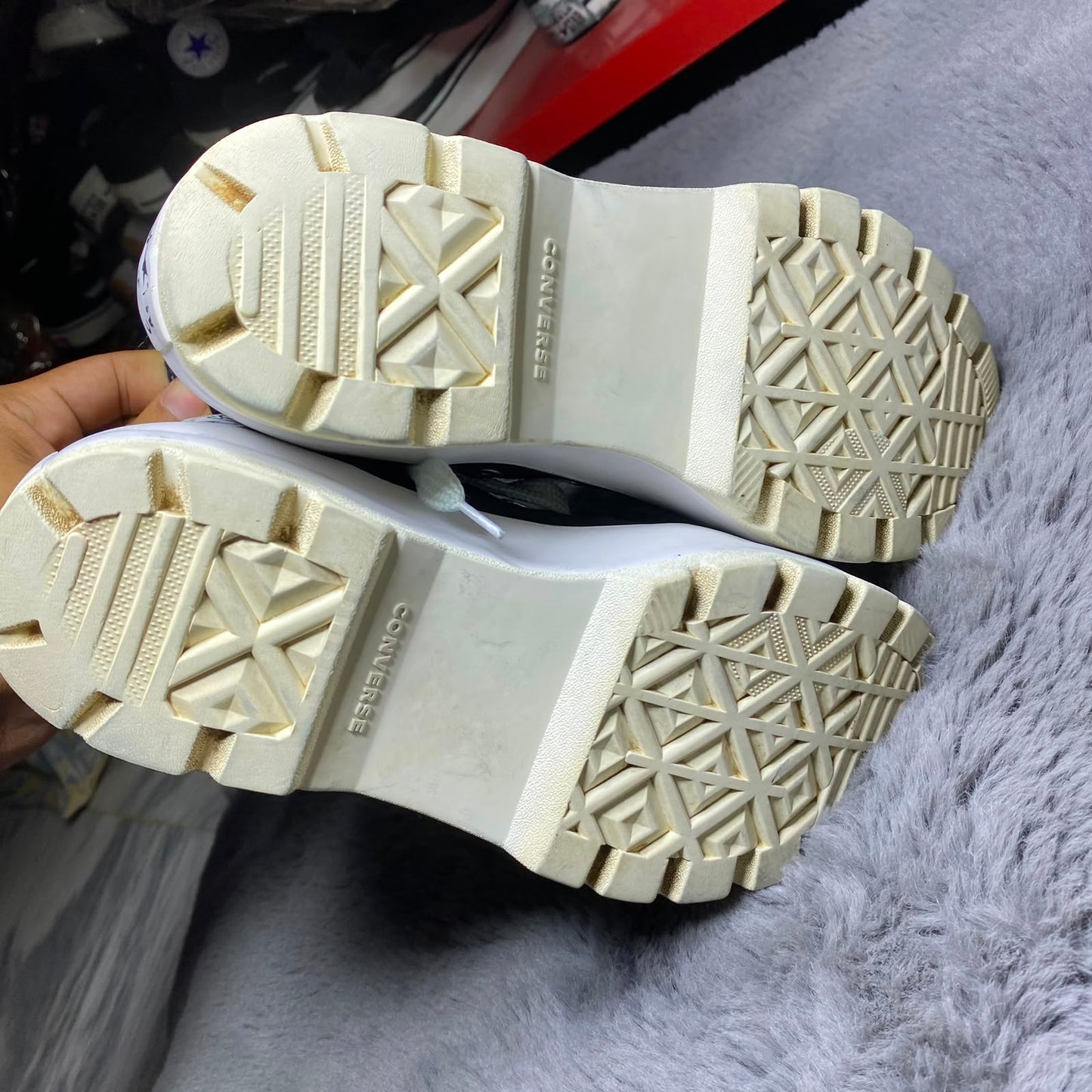 Converse ( Size 39 / 6 )
