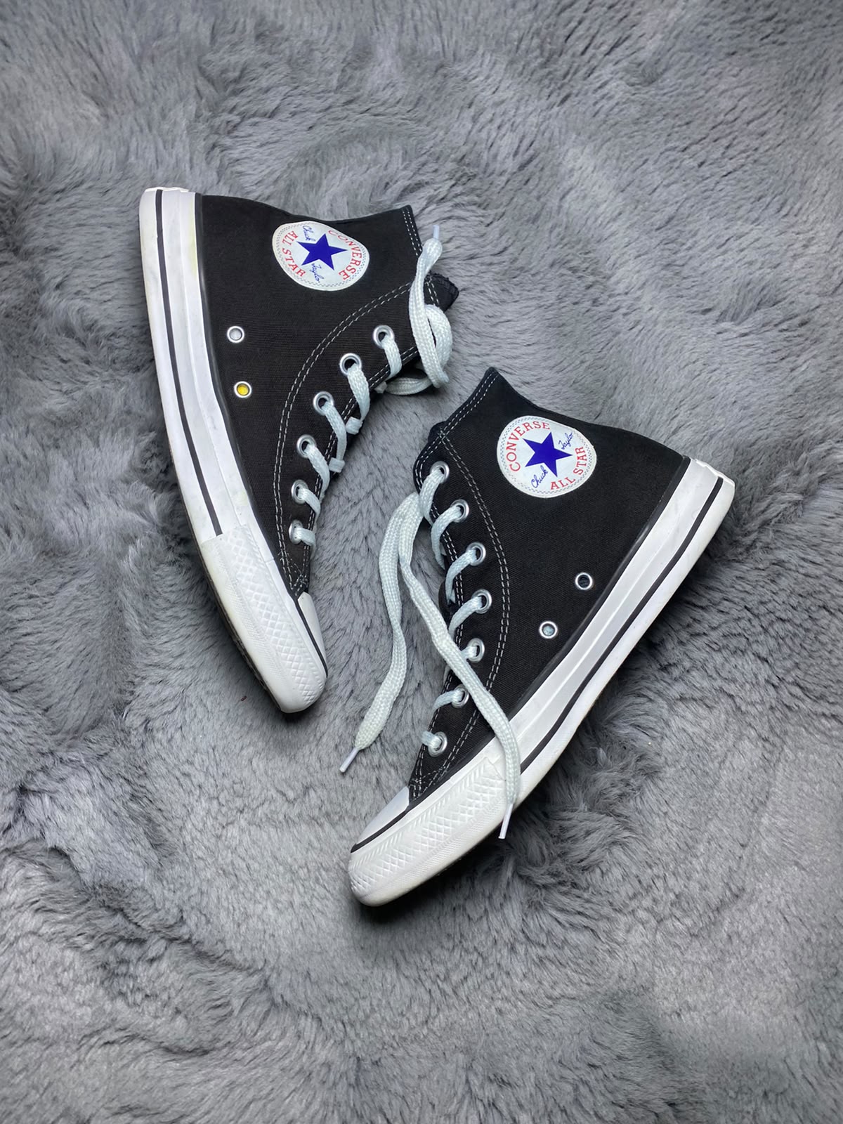 Converse ( Size 37.5 - 38 / 5 )