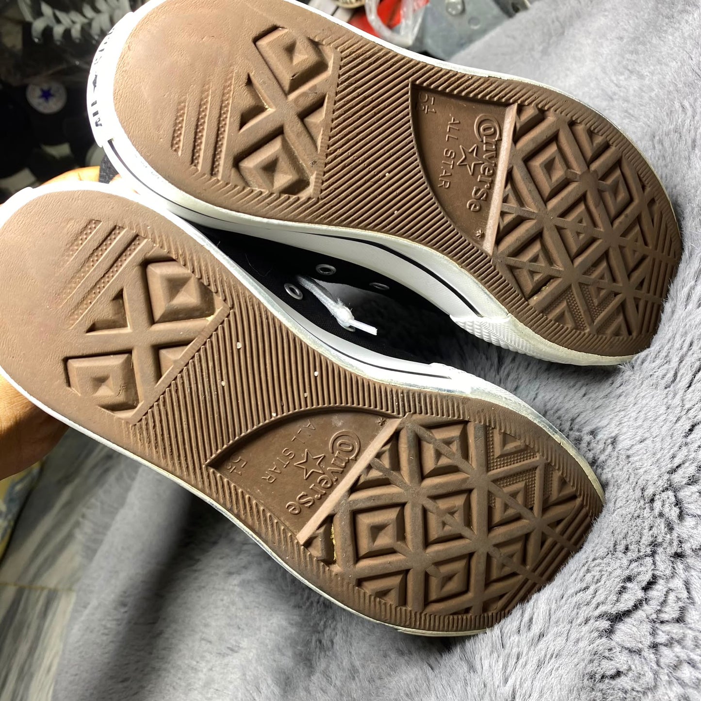 Converse ( Size 38 / 5.5 )