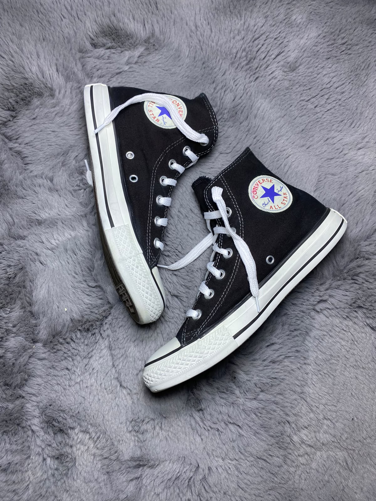 Converse ( Size 39 / 6 )