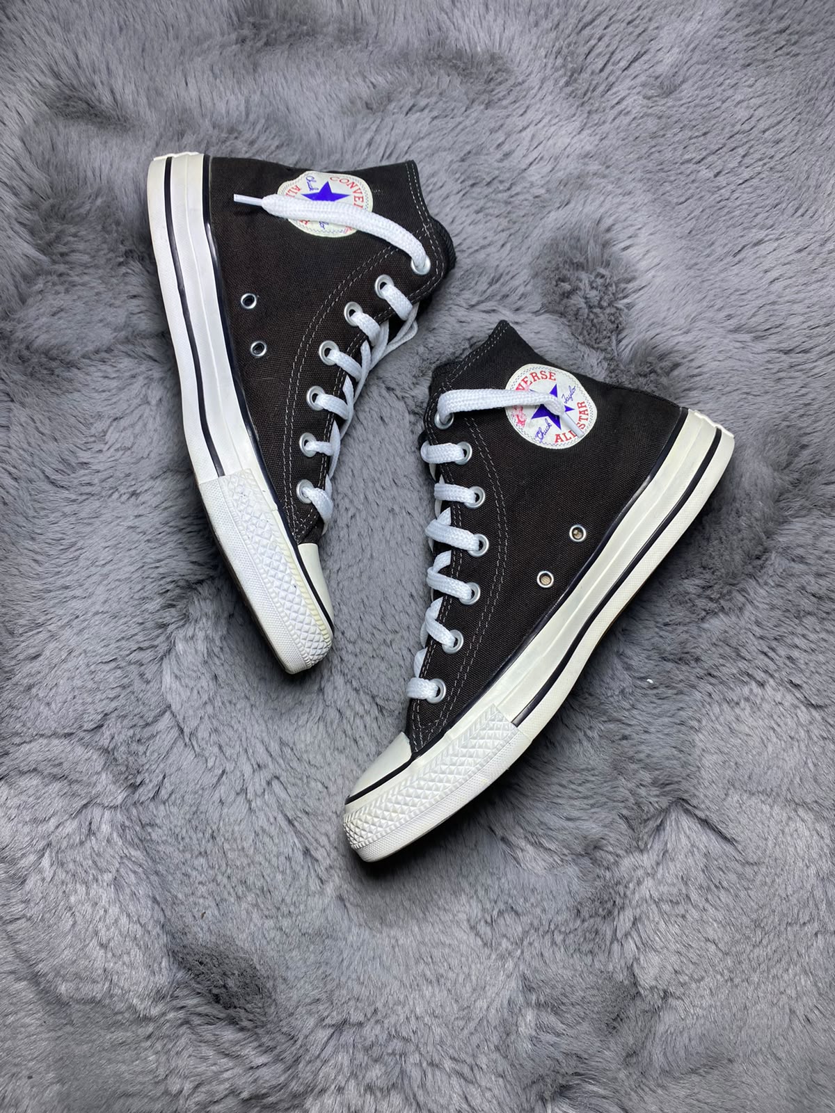 Converse ( Size 39 / 6 )