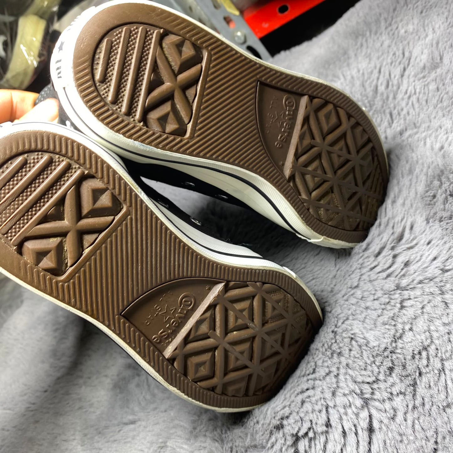 Converse ( Size 39 / 6 )