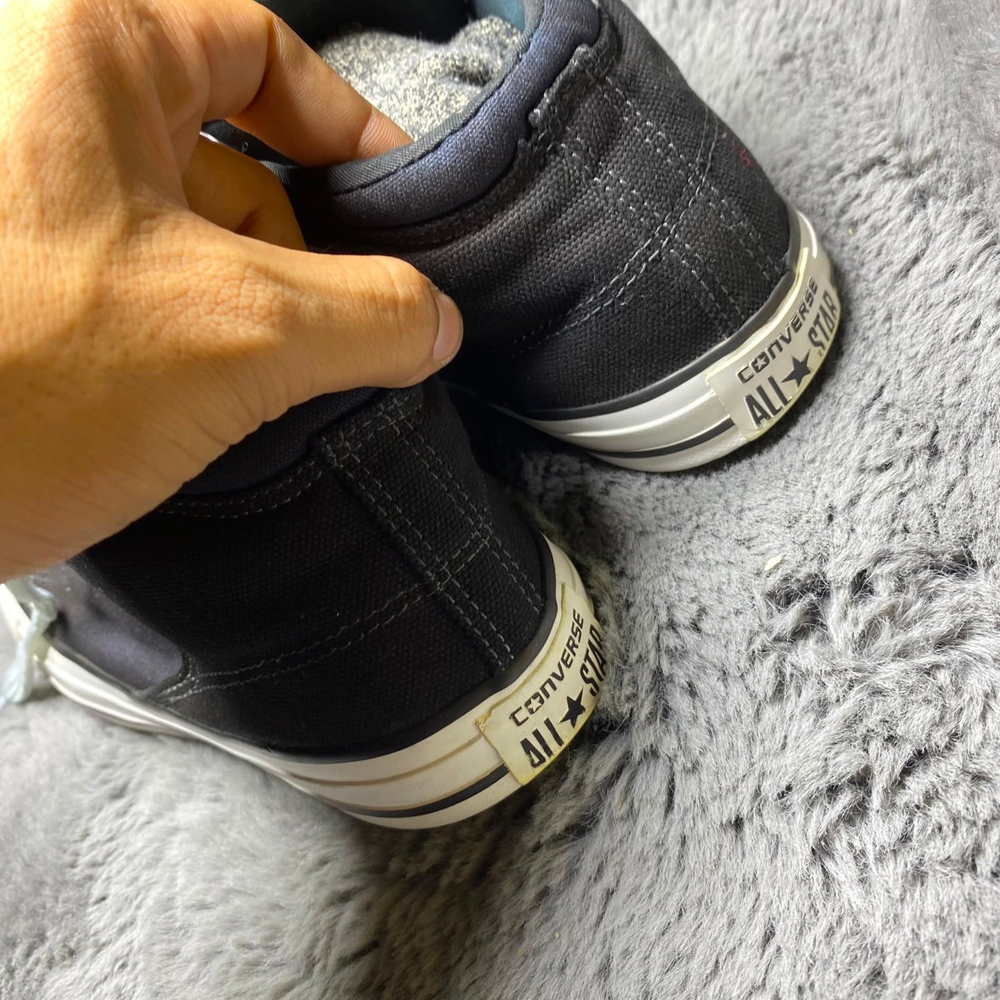 Converse ( Size 41.5 - 42 / 7.5 - 8 )
