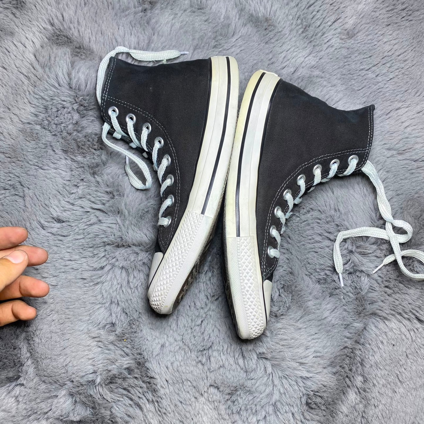 Converse ( Size 39.5 - 40 / 6.5 )
