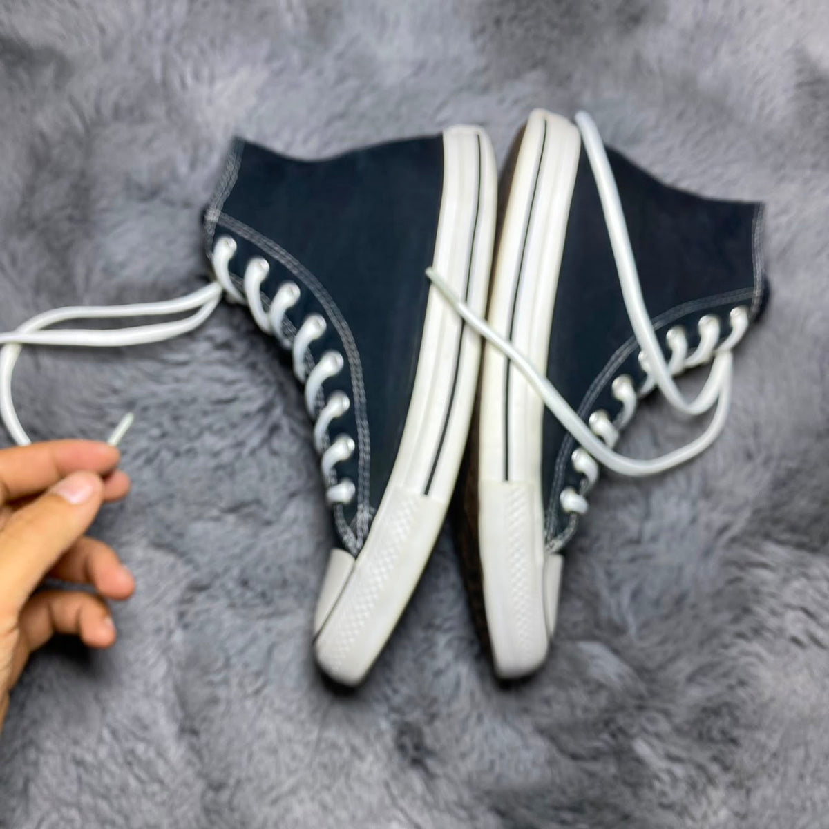 Converse ( Size 41 / 7.5 )