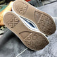 Converse ( Size 42 / 8.5 )