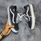 VANS ( Size 42 / 8 )