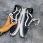 VANS ( Size 42 / 8 )
