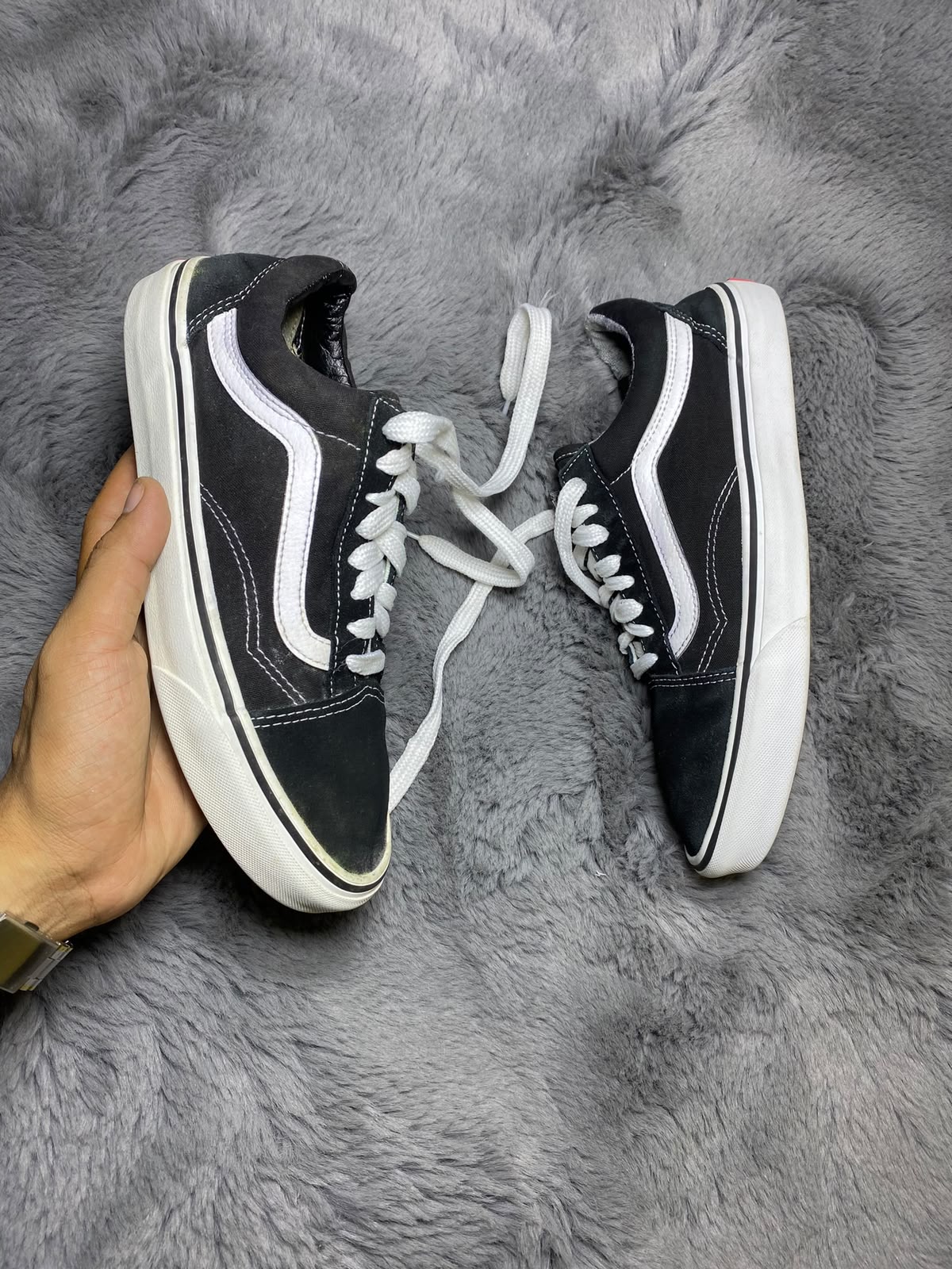 VANS ( Size 42 / 8 )