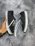 VANS ( Size 42 / 8 )