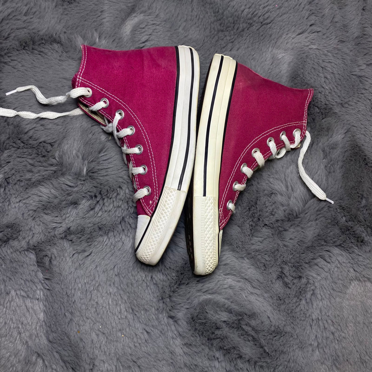 Converse ( Size 38 / 5.5 )