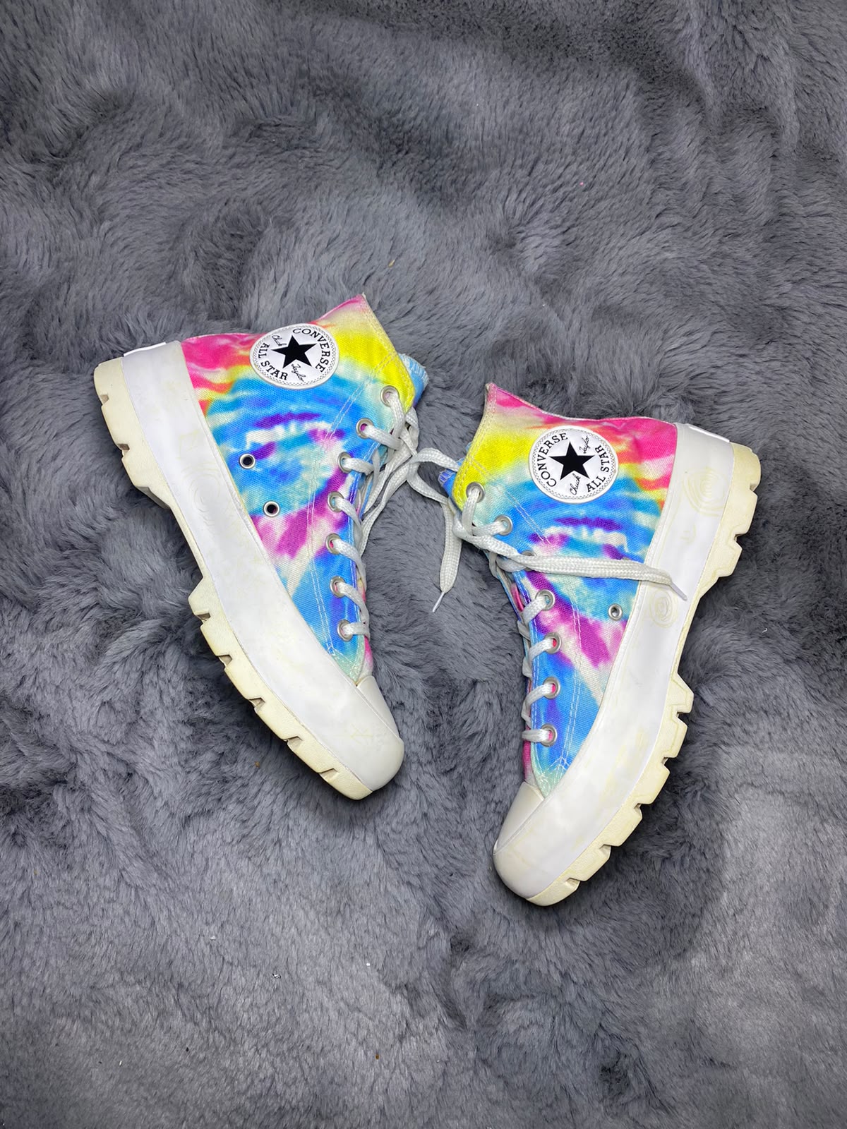 Converse ( Size 39 / 6 )