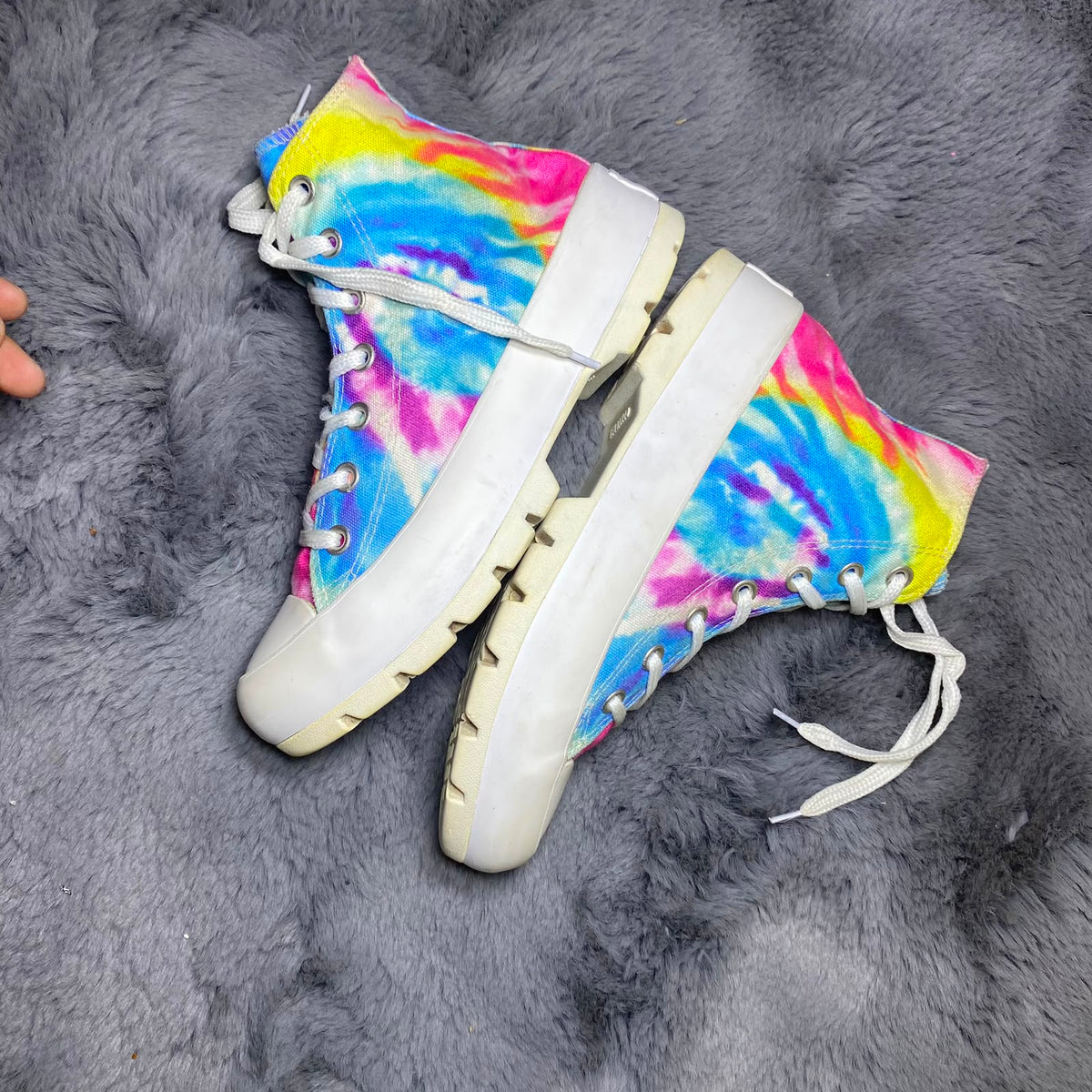 Converse ( Size 39 / 6 )