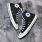Converse ( Size 42 / 8.5 )